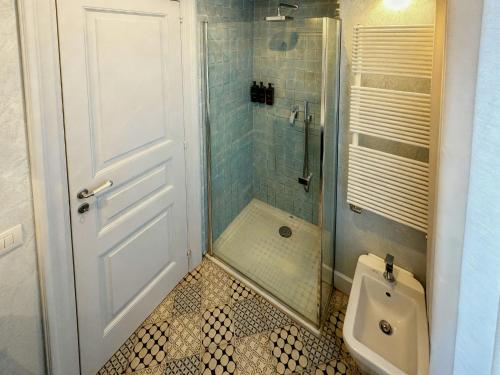 Ένα μπάνιο στο Mediterranean House With Amalfi Coast View