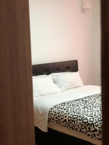 Ένα ή περισσότερα κρεβάτια σε δωμάτιο στο Rosslyn