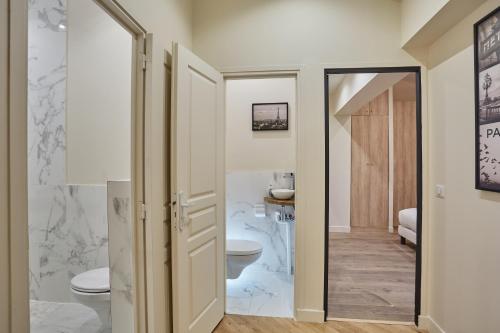 Sublime apartment in the heart of Paris 10 people FBMAR5
