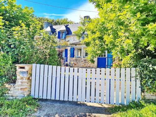 733-Maison bretonne en pierre proche plages et GR3