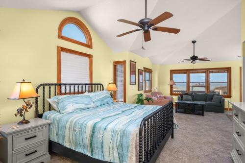 Ένα ή περισσότερα κρεβάτια σε δωμάτιο στο DE08 Shore Beats Work