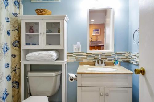 Et badeværelse på Sand & Surf at Wells Beach