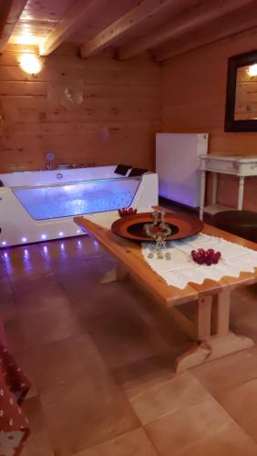 Φωτογραφία από το άλμπουμ του Finnish wooden suite for 2 people two levels στη Βυτίνα