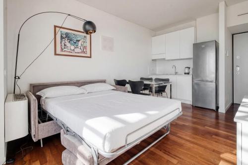 Giax Tower Gym Spa & Pool Pure Living 5th Floor Multiple Apartments 15 min to Duomo