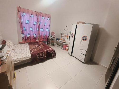 Η κουζίνα ή μικρή κουζίνα στο Private Room with Bath