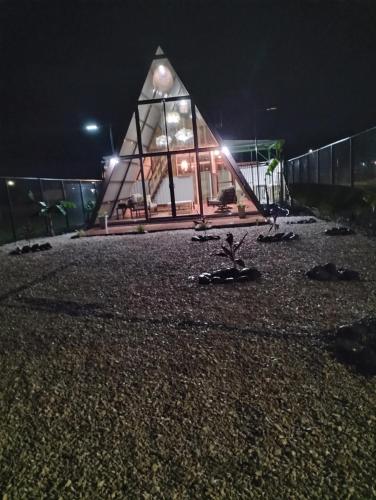 Το κτήριο όπου στεγάζεται  το σαλέ