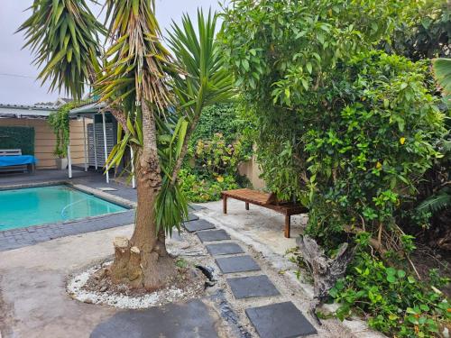 Bazén v ubytování Zufike Self Catering nebo v jeho okolí