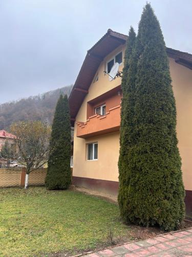 Das Gebäude in dem sich die Pension befindet