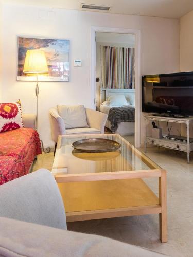 Lirio de Sevilla Apartment with a pool in the old town