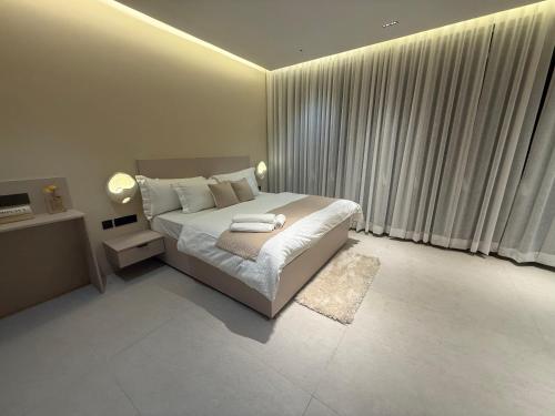 Ένα ή περισσότερα κρεβάτια σε δωμάτιο στο Avatara - Mahavatar Babaji Cave