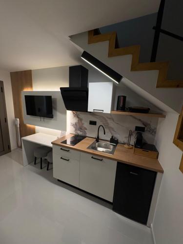 NOBBY SKIATHOS LUXURY APARTMENTs