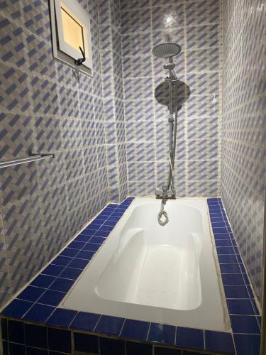 Ένα μπάνιο στο Chez Pieume