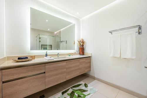 Ένα μπάνιο στο La Vista 2 - Diriá Tamarindo