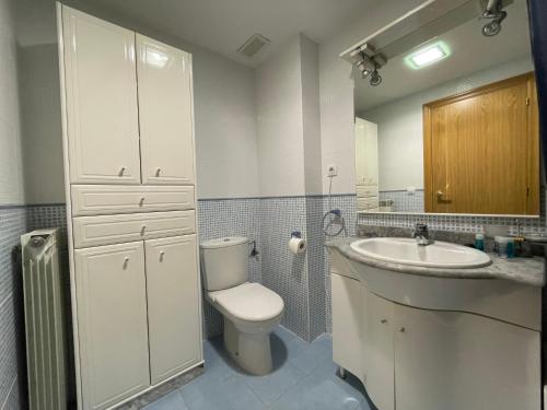 Ένα μπάνιο στο C17 - Edif Aigualluts - Villmor