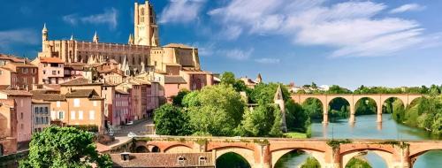 Θέα στο ποτάμι κοντά σε αυτό το διαμέρισμα