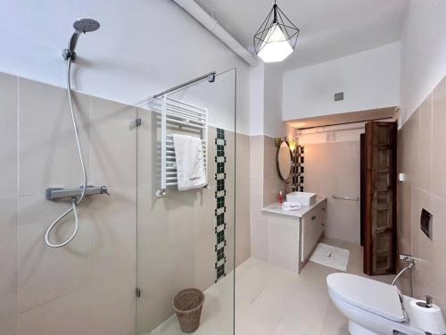 Ένα μπάνιο στο Maison Lella Kmar Sidi Bou said