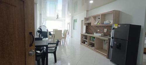 Nhà bếp/bếp nhỏ tại Apartments Tolú 3 habitaciones