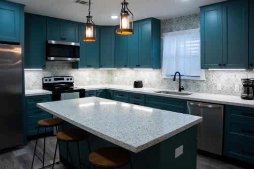 Kuchyň nebo kuchyňský kout v ubytování The Board House Shortboard