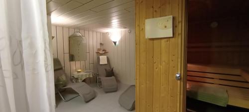 O baie la Pension und Appartement Weinschreiber