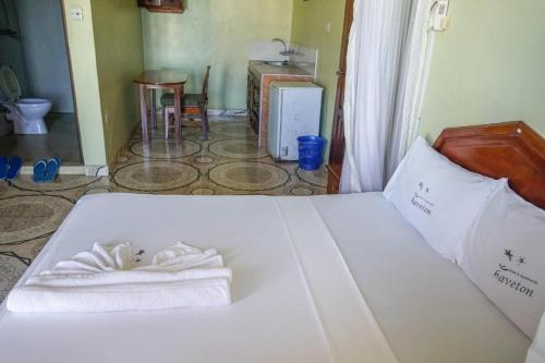 Nhà bếp/bếp nhỏ tại Haveton Hotel and Apartments