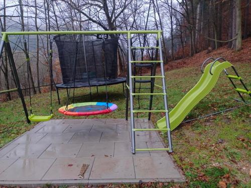 Herní místnost nebo prostor pro děti v ubytování Parádní chalupa