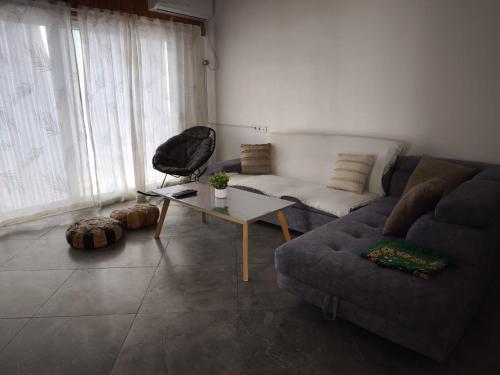 Χώρος καθιστικού στο Jolie appartement avec terrasse