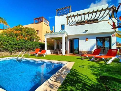 Spacious Villa Laurisilva