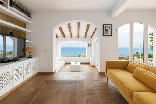 Exclusive Villa with Private Pool in Sitges