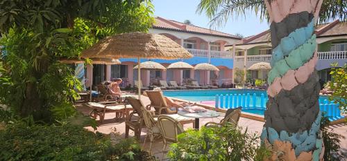 Πισίνα στο ή κοντά στο Cape Point Hotel