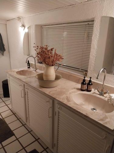 Billede fra billedgalleriet på Farmhouse Cozy House In The Countryside i Stokkemarke