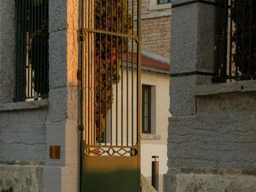 Imagine din galeria proprietății Hôtel Fort St Laurent Lyon - Handwritten Collection în Lyon