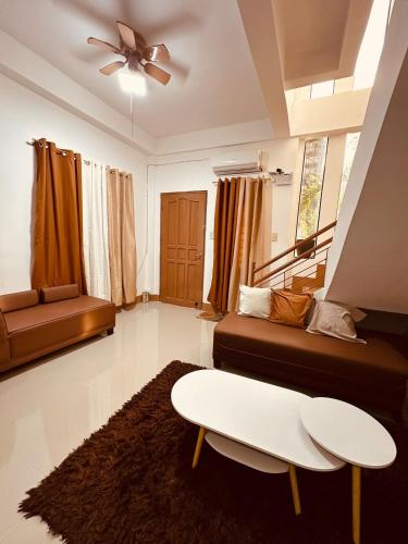 Posezení v ubytování Bacolod Transient Home