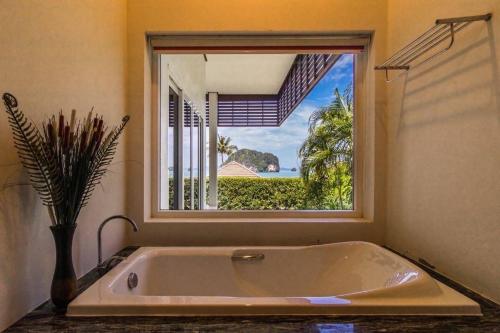 Φωτογραφία από το άλμπουμ του Sunset bay view villa krabi σε Ban Khao Thong