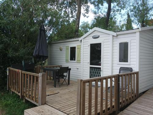 Mobil-home 3 pièces avec terrasse à Roquebrune-sur-Argens - API-1-52-1016
