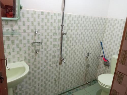 Ένα μπάνιο στο Country Cottage