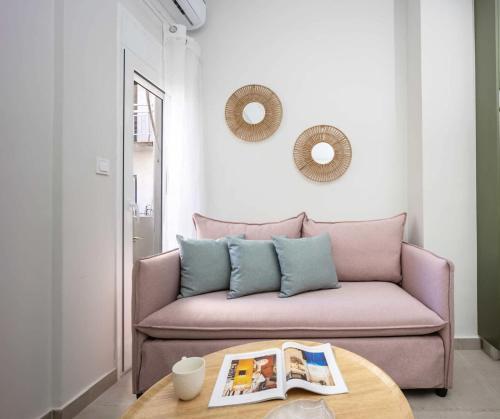 Bright & Stylish 1BR with Balcony in Koukaki