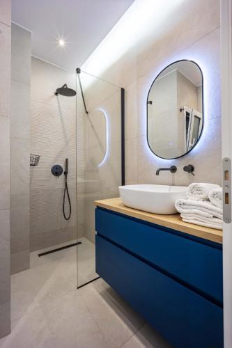 Bright & Stylish 1BR with Balcony in Koukaki