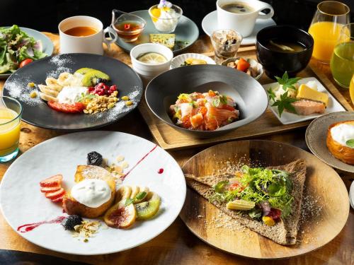 Jídlo v hotelu nebo okolí