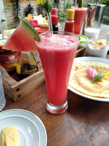 Jídlo v vily nebo okolí