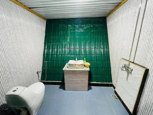 O baie la Huts nathia Gali