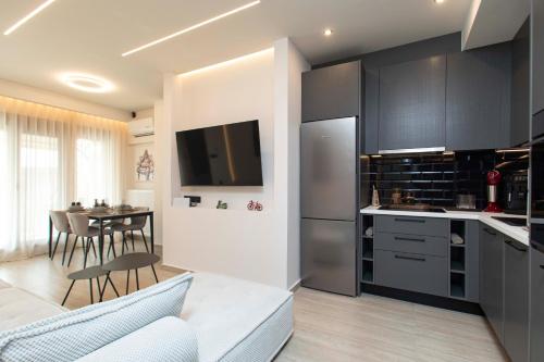 Excessio Thessaloniki by Luxlikehome