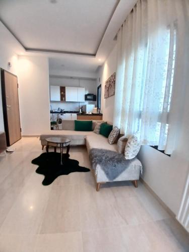 Majesty home