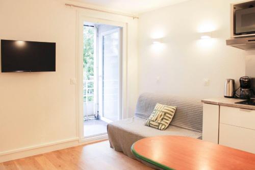 Charming bright studio in the heart of Paris