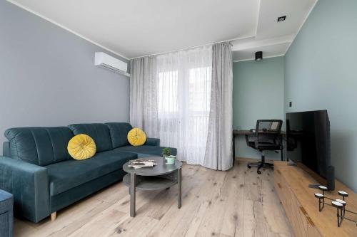 Air Conditioned Apartment with Balcony in Katowice by Noclegi Renters