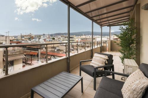 Olive Luxury Apartments Near the City Center by BiNoBi!