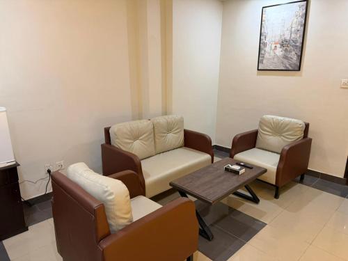 صورة لـ Mahnoor Living Apartment Peshawar في بيشاور