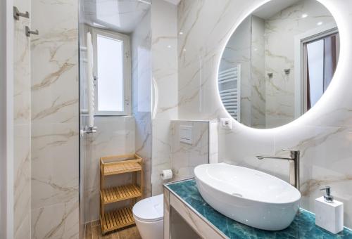 APT 3 Vatican