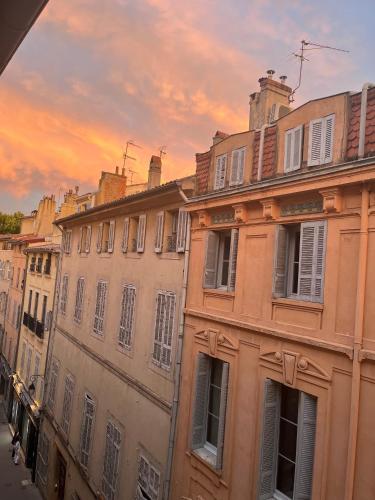 T2 lumineux hyper centre Aix en Provence à quelques metres du Cours Mirabeau pour 1 à 5 personnes