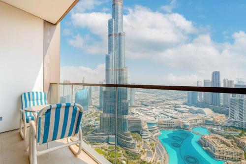 Wake Up to Burj Khalifa Views Next to Dubai Mall Luxury 2BR Downtown Like Home