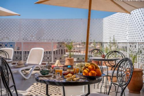 Jídlo v hotelu nebo okolí